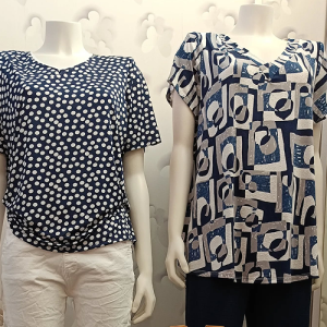 Blusa de lunares azul marino